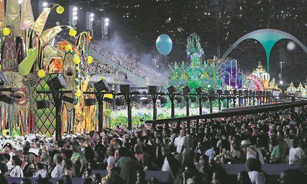 Sambódromo é o símbolo do Carnaval do Rio (FOTO: Fernando Frazão/Agência Brasil)