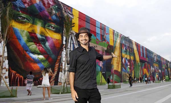 Eduardo Kobra 'finaliza' mural no Minhocão - ABC Agora