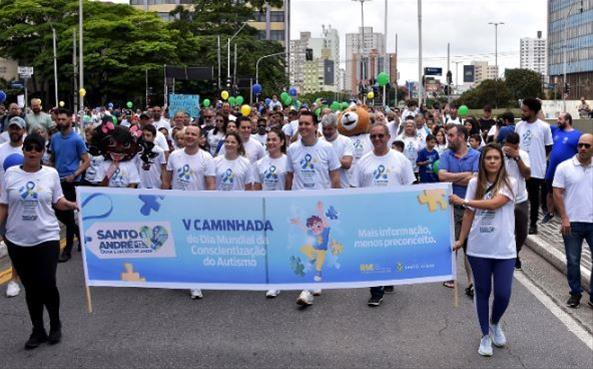 Cidade aproveitou data para expor debate sobre TEA (Transtorno do Espectro Autista) (Foto: Angelo Baima/Divulgação) 