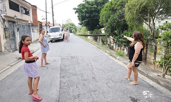 Moradores do bairro Baeta Neves reclamam de duplicidade no nome da via (Foto: Celso Luiz/DGABC)