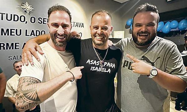 Roncon, Miguel Lu e Diogo Manera celebram novos apoios (FOTO: Divulgação)