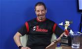 Maratonista de 80 anos é referência de superação no esporte