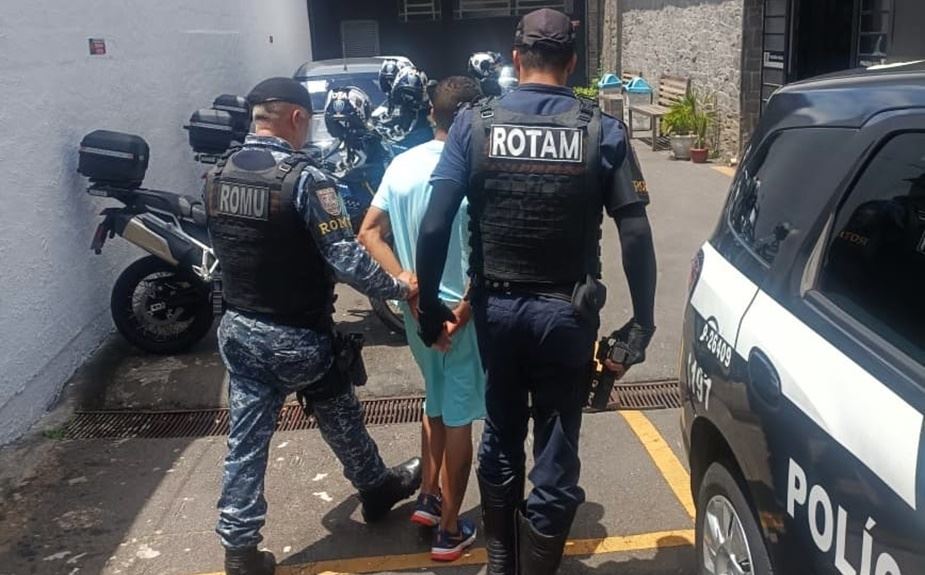 Um dos suspeitos foi encaminhado à delegacia Sede, onde permanece à disposição da Justiça (FOTO: Divulgação) Diário do Grande ABC - Notícias e informações do Grande ABC: Santo André, São Bernardo, São Caetano, Diadema, Mauá, Ribeirão Pires e Rio Grande da Serra