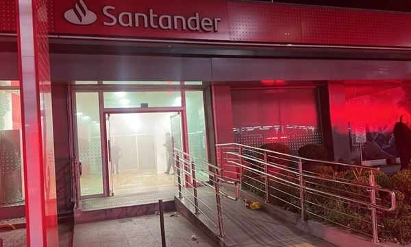 Agências do Santander foram alvos de assaltantes (FOTO: Divulgação/PM) Diário do Grande ABC - Notícias e informações do Grande ABC: Santo André, São Bernardo, São Caetano, Diadema, Mauá, Ribeirão Pires e Rio Grande da Serra