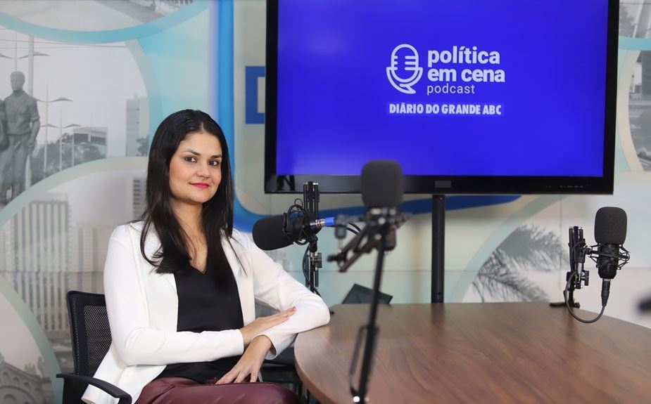 Mariana Gutierrez vai comandar podcast dos estúdios do DGABC TV às quartas-feiras (FOTO: André Henriques/DGABC) Diário do Grande ABC - Notícias e informações do Grande ABC: Santo André, São Bernardo, São Caetano, Diadema, Mauá, Ribeirão Pires e Rio Grande da Serra