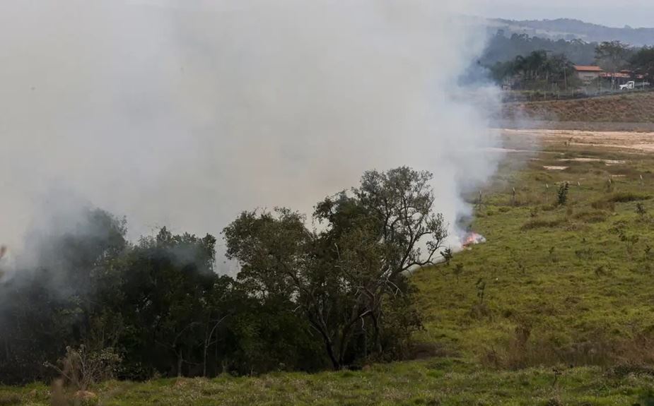 Onda de incêndios atinge Estado (FOTO: Paulo Pinto/ABr) Diário do Grande ABC - Notícias e informações do Grande ABC: Santo André, São Bernardo, São Caetano, Diadema, Mauá, Ribeirão Pires e Rio Grande da Serra