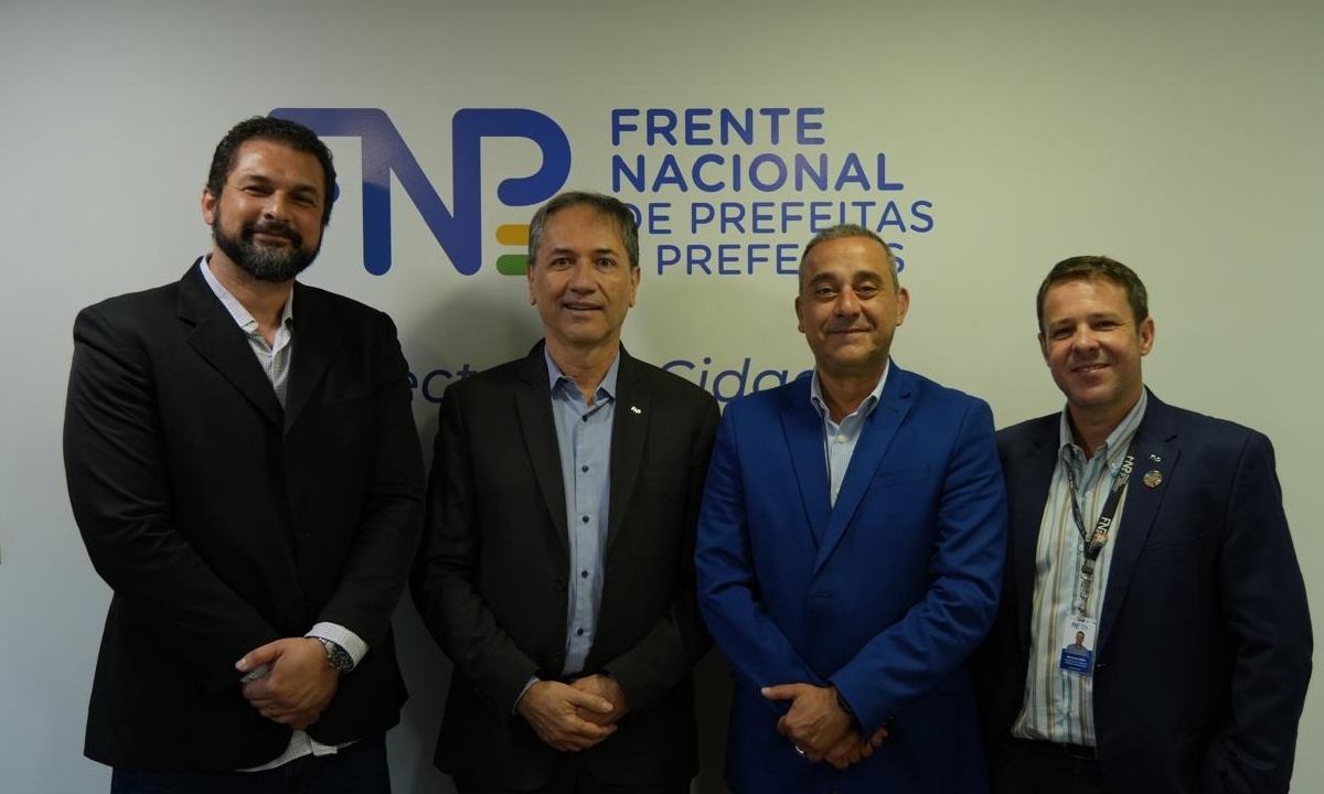 Aroaldo (1º) e Guto Volpi (3º) em discussão com a FNP (FOTO: Divulgação) Diário do Grande ABC - Notícias e informações do Grande ABC: Santo André, São Bernardo, São Caetano, Diadema, Mauá, Ribeirão Pires e Rio Grande da Serra
