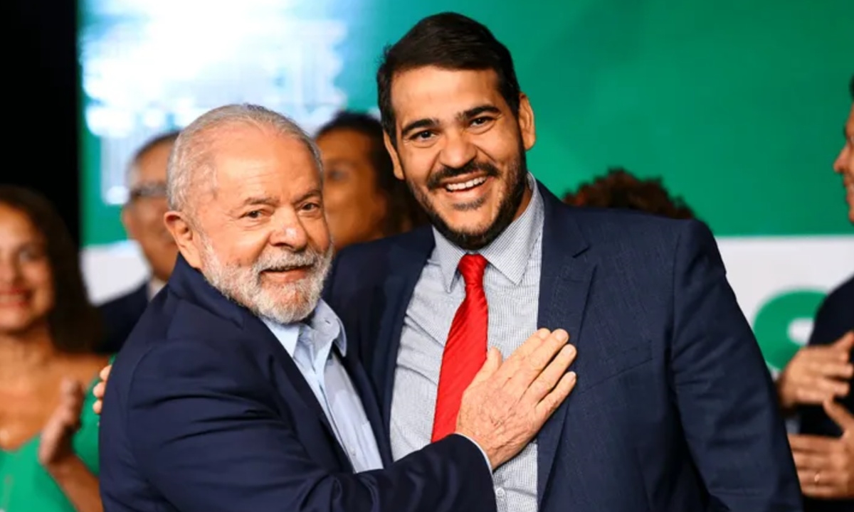 Lula e Jorge Messias (FOTO: Marcelo Camargo/Agência Brasil) Diário do Grande ABC - Notícias e informações do Grande ABC: Santo André, São Bernardo, São Caetano, Diadema, Mauá, Ribeirão Pires e Rio Grande da Serra
