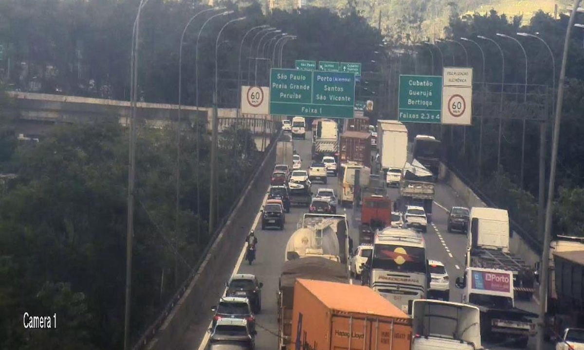 Anchieta, no início desta tarde (FOTO: Reprodução/Ecovias) Diário do Grande ABC - Notícias e informações do Grande ABC: Santo André, São Bernardo, São Caetano, Diadema, Mauá, Ribeirão Pires e Rio Grande da Serra
