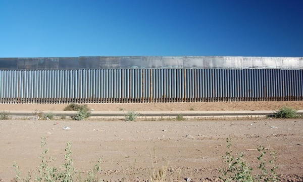 Muro entre o México e Estados Unidos (FOTO: Reprodução) Diário do Grande ABC - Notícias e informações do Grande ABC: Santo André, São Bernardo, São Caetano, Diadema, Mauá, Ribeirão Pires e Rio Grande da Serra