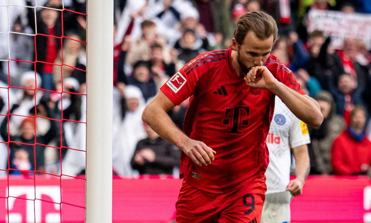 Harry Kane comemora um dos gols (FOTO: Repordução/X/Bayern de Munique) Diário do Grande ABC - Notícias e informações do Grande ABC: Santo André, São Bernardo, São Caetano, Diadema, Mauá, Ribeirão Pires e Rio Grande da Serra
