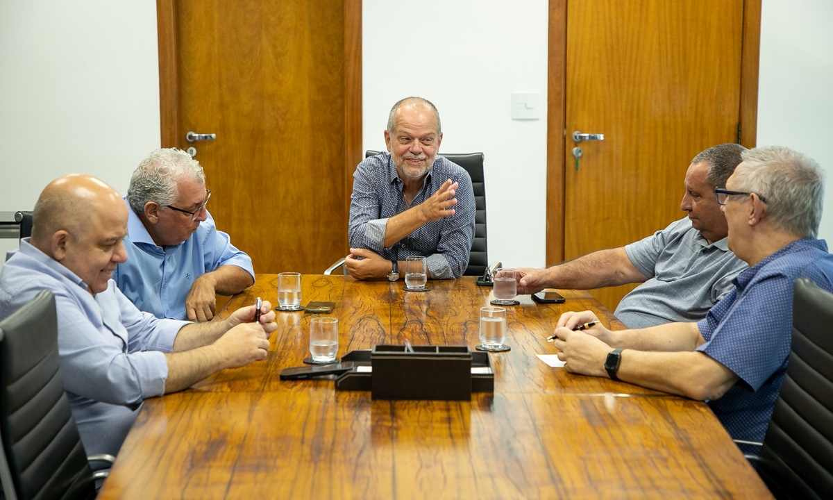 Prefeito Tite Campanella teve reunião nesta quinta-feira (FOTO: Eric Romero/PMSCS) Diário do Grande ABC - Notícias e informações do Grande ABC: Santo André, São Bernardo, São Caetano, Diadema, Mauá, Ribeirão Pires e Rio Grande da Serra