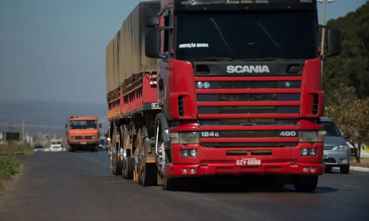 Diesel resistiu a alta nos preços (FOTO: Agência Brasil) Diário do Grande ABC - Notícias e informações do Grande ABC: Santo André, São Bernardo, São Caetano, Diadema, Mauá, Ribeirão Pires e Rio Grande da Serra