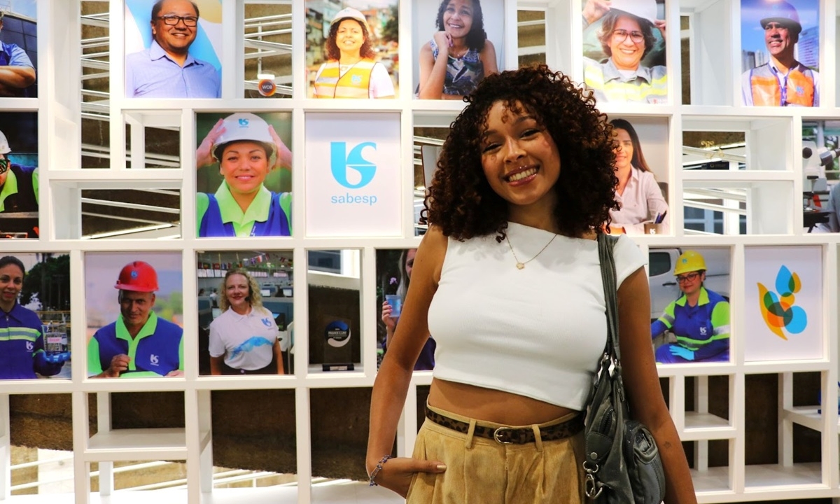 Laura Carolina Reis Oliveira, 18 anos, foi Jovem Aprendiz da última edição e acaba de ser contratada (FOTO: Divulgação) Diário do Grande ABC - Notícias e informações do Grande ABC: Santo André, São Bernardo, São Caetano, Diadema, Mauá, Ribeirão Pires e Rio Grande da Serra