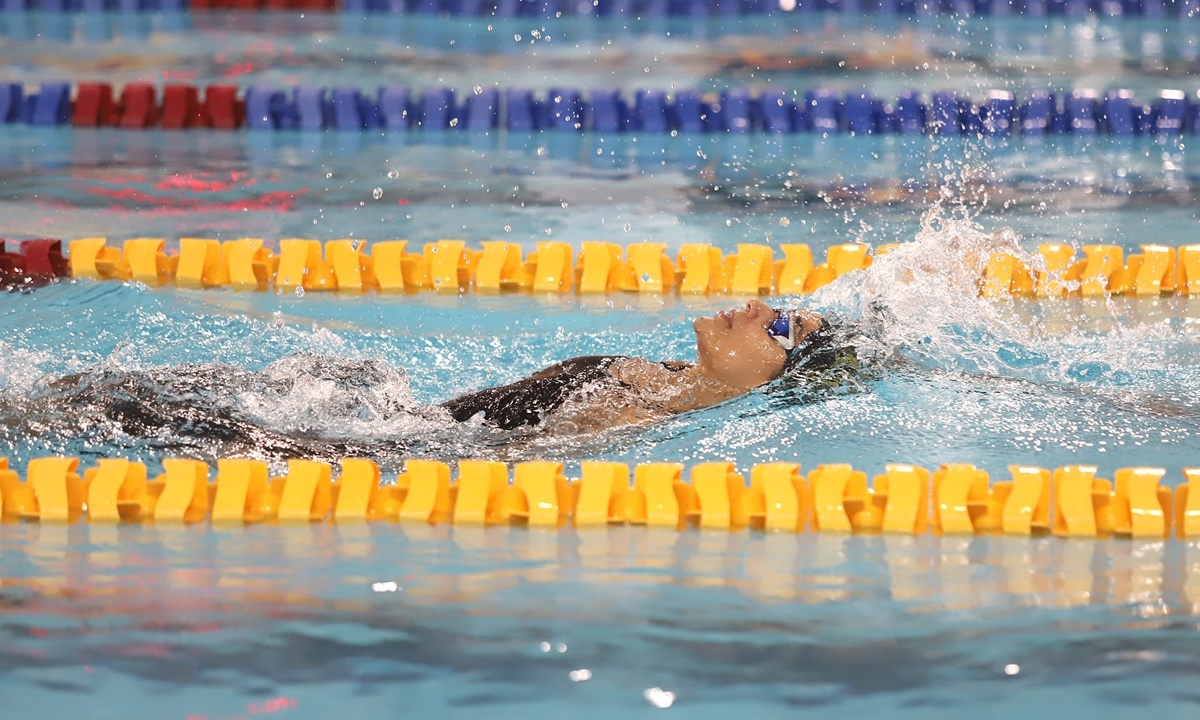 Julia Karla Ferreira, de São Bernardo foi 1ª nos 200m costas (FOTO: André Henriques) Diário do Grande ABC - Notícias e informações do Grande ABC: Santo André, São Bernardo, São Caetano, Diadema, Mauá, Ribeirão Pires e Rio Grande da Serra