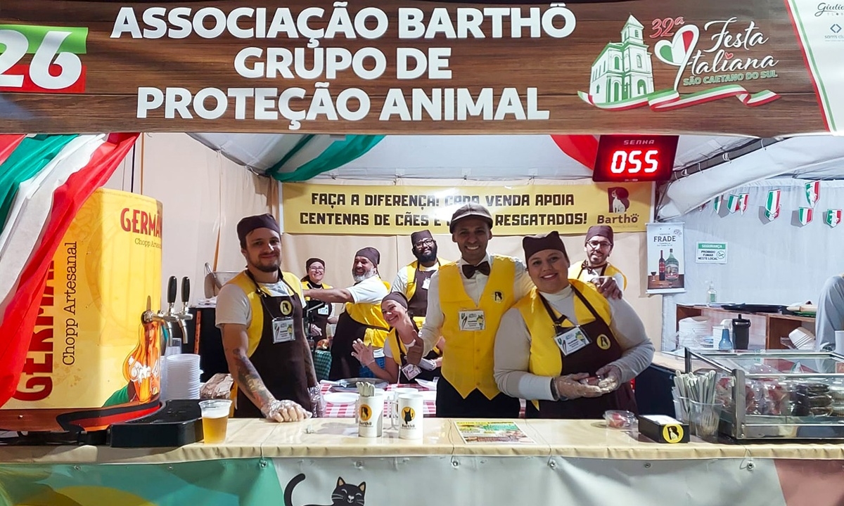 Grupo de proteção animal (FOTO: Eric Romero/PMSCS) Diário do Grande ABC - Notícias e informações do Grande ABC: Santo André, São Bernardo, São Caetano, Diadema, Mauá, Ribeirão Pires e Rio Grande da Serra