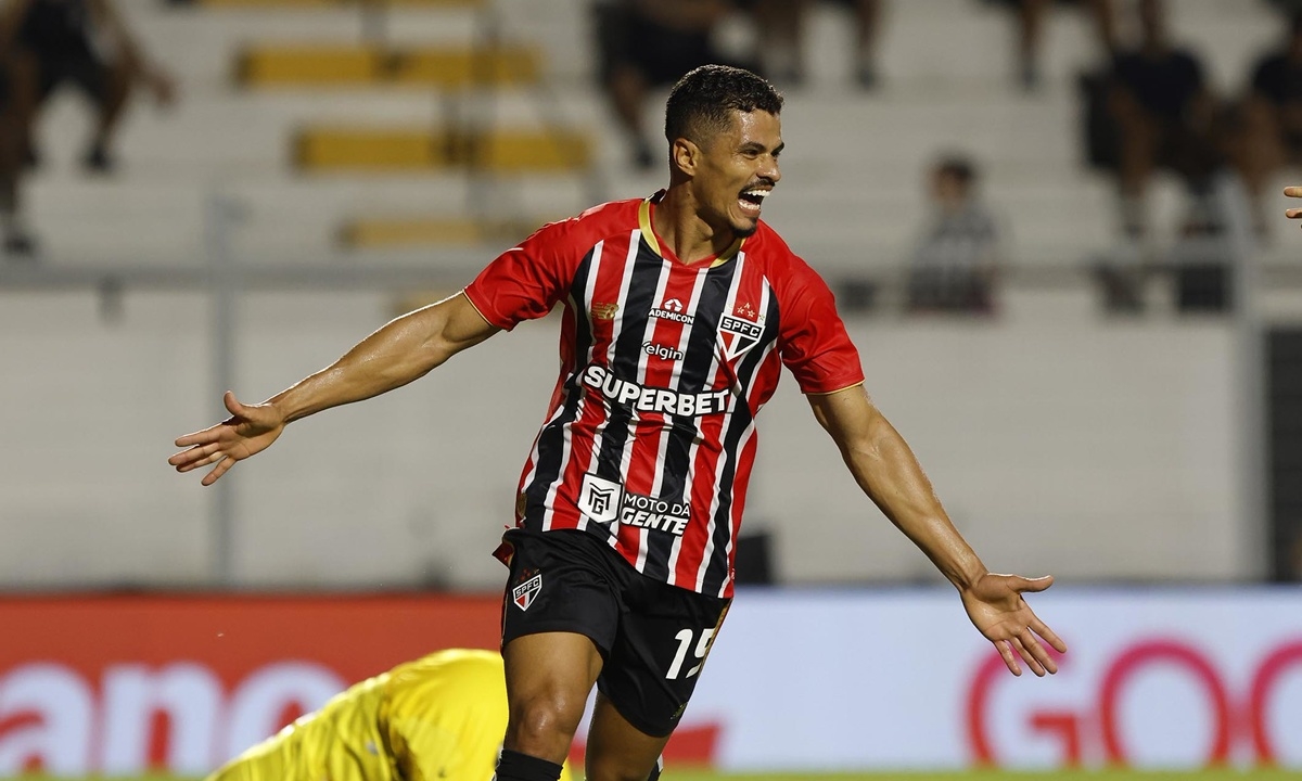 FOTO: Rubens Chiri / São Paulo FC Diário do Grande ABC - Notícias e informações do Grande ABC: Santo André, São Bernardo, São Caetano, Diadema, Mauá, Ribeirão Pires e Rio Grande da Serra