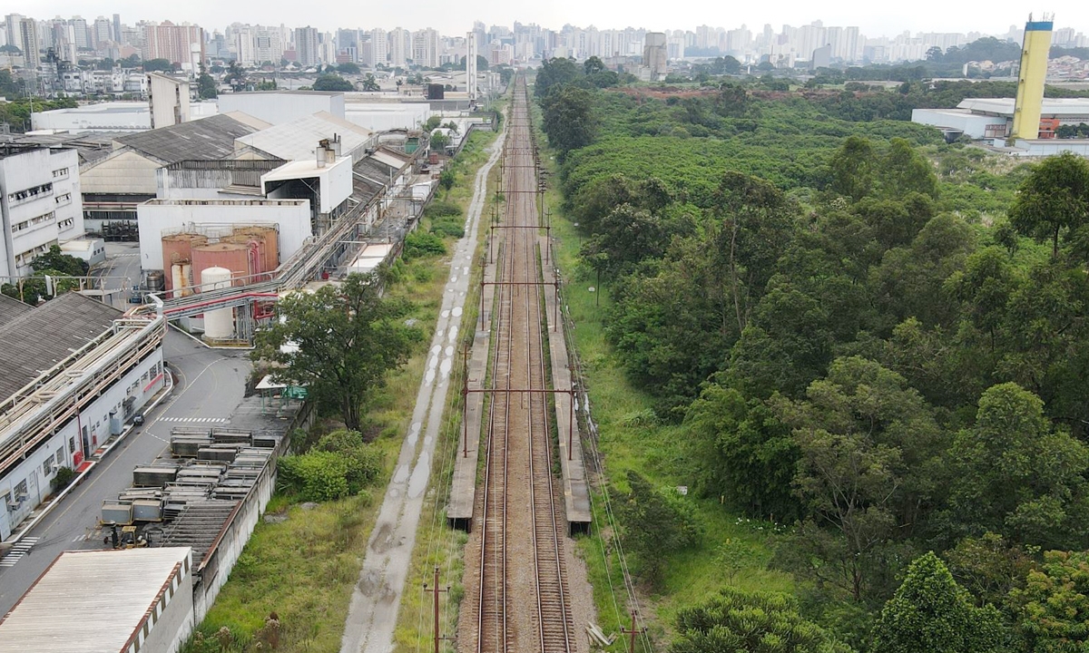 Espaço da antiga Parada Pirelli, hoje sem acesso (FOTO: Celso Luiz/DGABC) Diário do Grande ABC - Notícias e informações do Grande ABC: Santo André, São Bernardo, São Caetano, Diadema, Mauá, Ribeirão Pires e Rio Grande da Serra