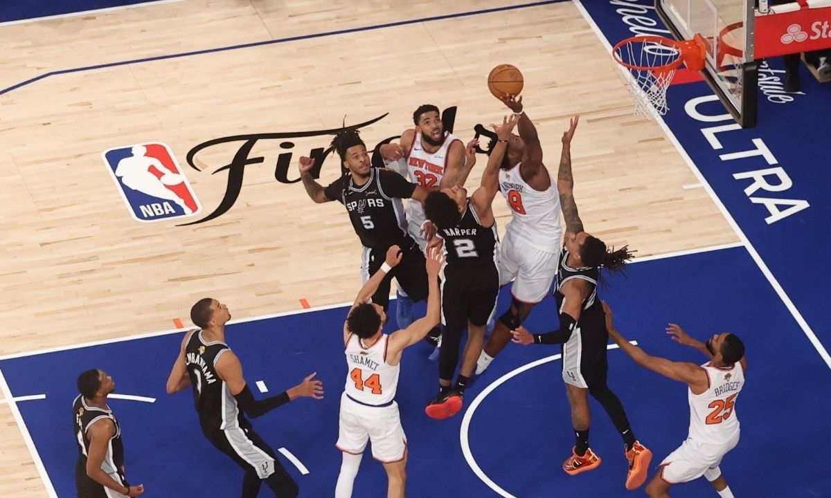 FOTO: Reprodução/X/New York Knicks Diário do Grande ABC - Notícias e informações do Grande ABC: Santo André, São Bernardo, São Caetano, Diadema, Mauá, Ribeirão Pires e Rio Grande da Serra