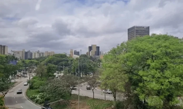 Defesa Civil alerta para chuva e rajadas de vento acima de 40 km/h em Santo André